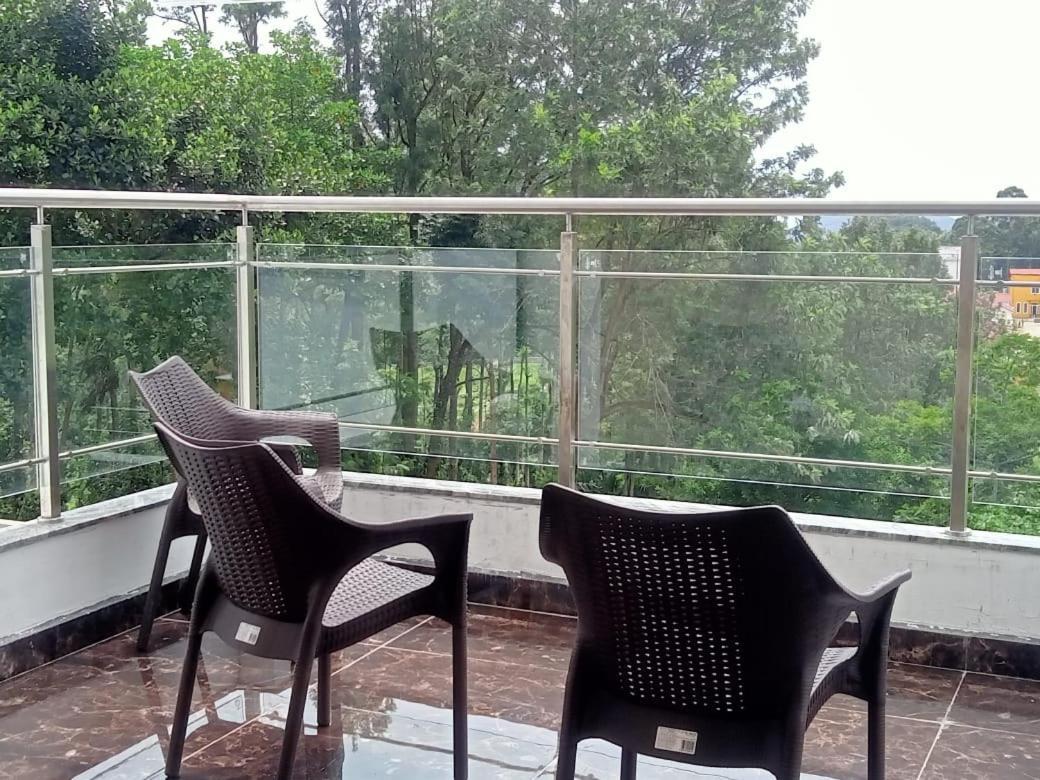 Hotel Peppers Yercaud Exterior foto